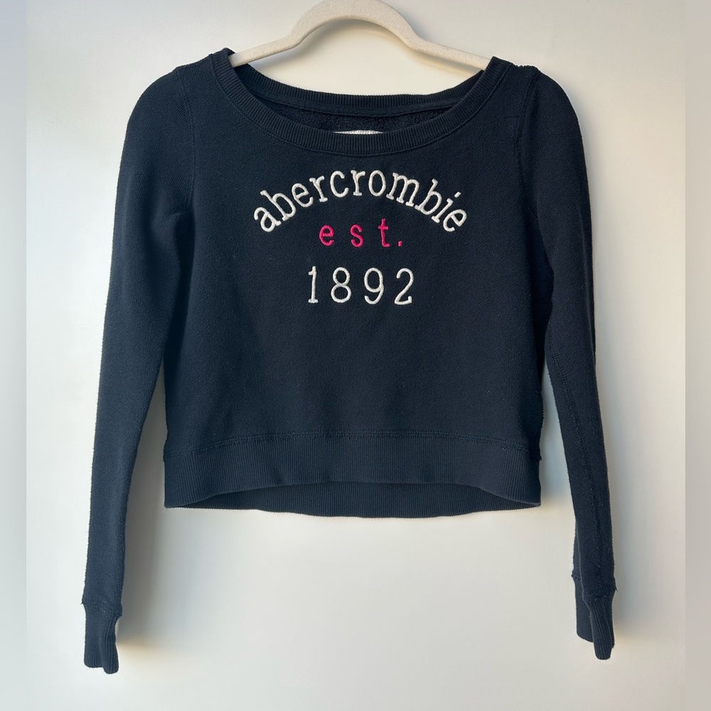 abercrombie kids embroidered sweatshirt size M